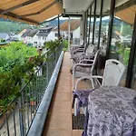 Bed and Breakfast Gaestehaus Moselblick Trittenheim