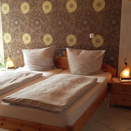 Gaestehaus Moselblick فندق مبيت وإفطار تريتينييم