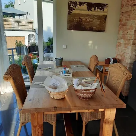 Gaestehaus Moselblick Trittenheim