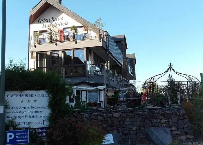 Bed & Breakfast Gaestehaus Moselblick Trittenheim