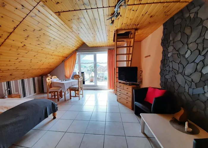 Gaestehaus Moselblick Bed and breakfast 3*